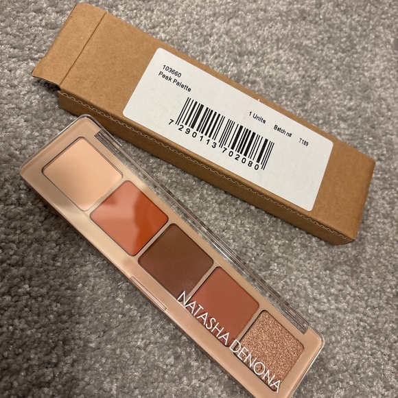 Eye shadow - Picture 1 of 1